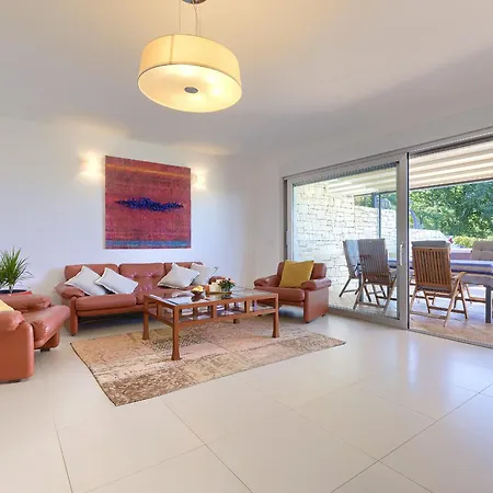 House Krnic 1 Feriehus *