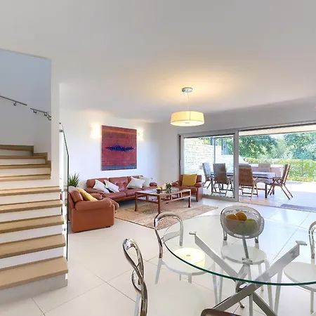 Holiday home House Krnic 1 Pelegrin