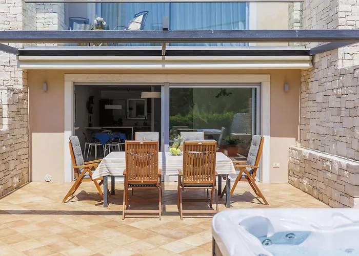 House Krnic 1 * Pelegrin